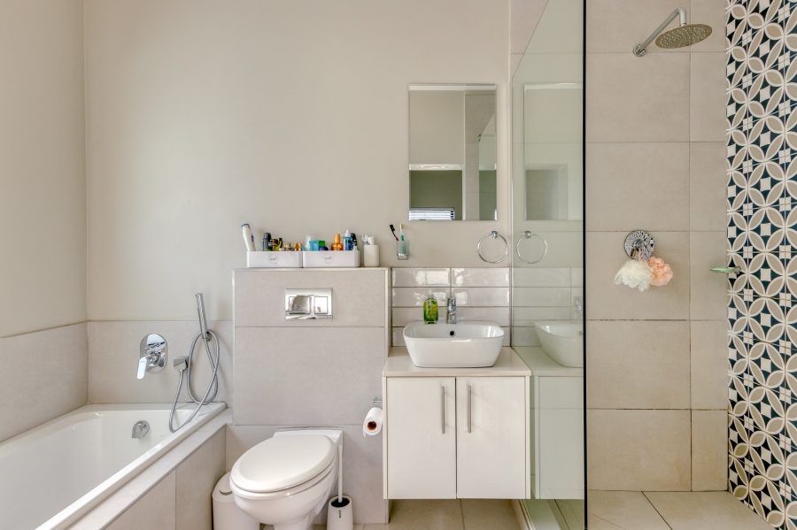 3 Bedroom Property for Sale in Aan de Wijnlanden Western Cape